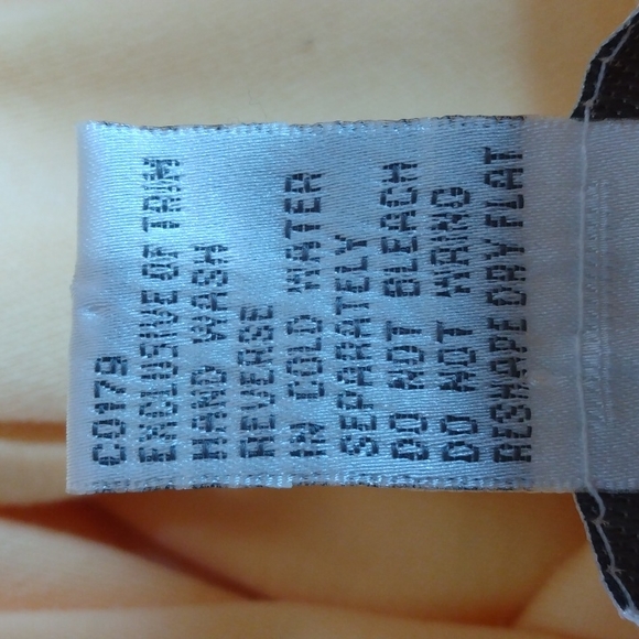 Eminent By Lisa  Size Small Yellow Top. - Picture 6 of 6